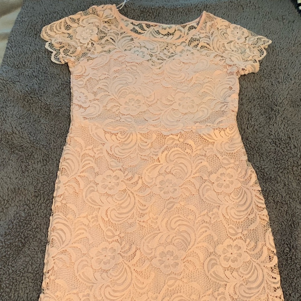 Lace dress - light pink
